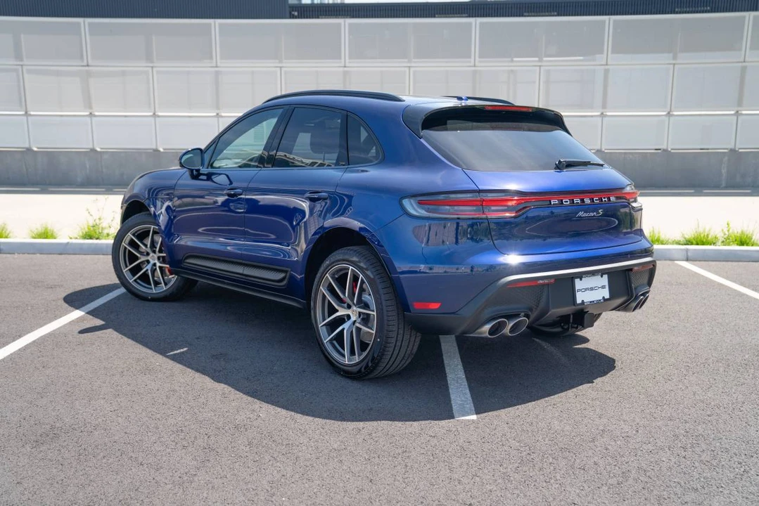 2026 Porsche Macan S - Image 3 of 5