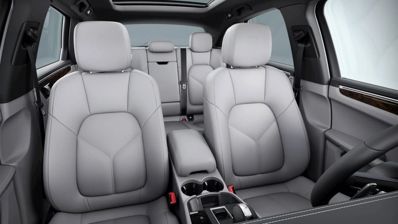 2026 Porsche Macan S - Image 10 of 10