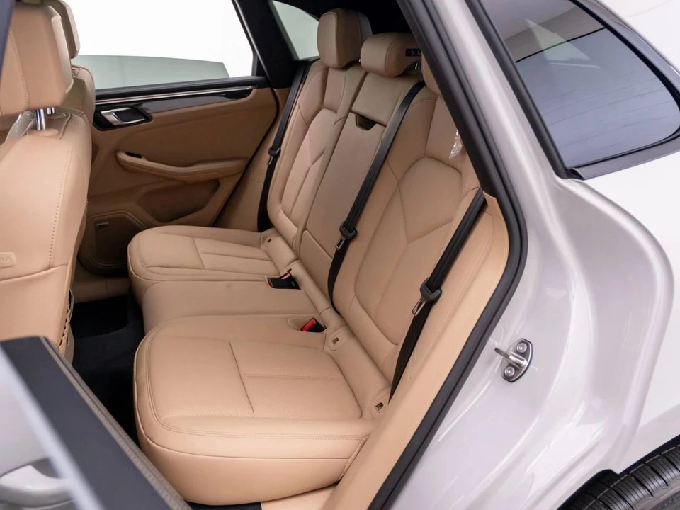 2026 Porsche Macan S - Image 5 of 5