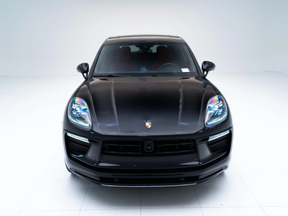2026 Porsche Macan - Image 6 of 31
