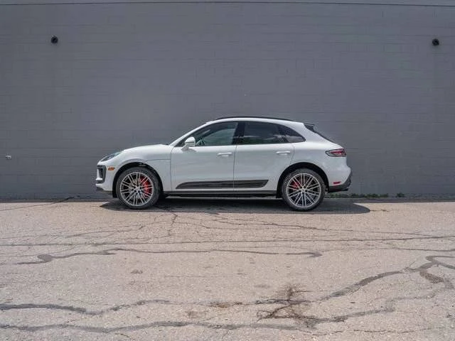 2026 Porsche Macan S - Image 2 of 5