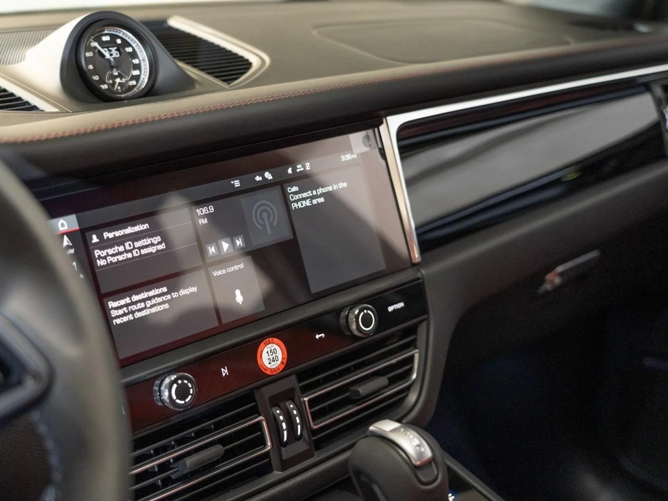 2026 Porsche Macan S - Image 21 of 29