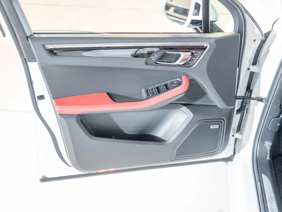 2026 Porsche Macan S - Image 16 of 29