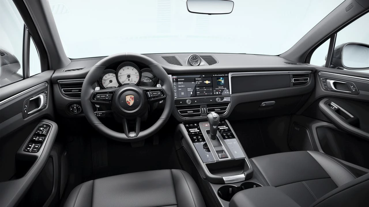 2026 Porsche Macan S - Image 9 of 10