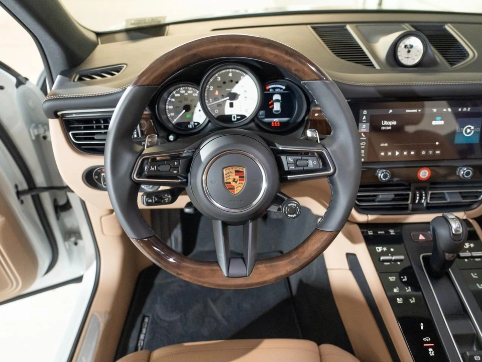 2026 Porsche Macan S - Image 27 of 28