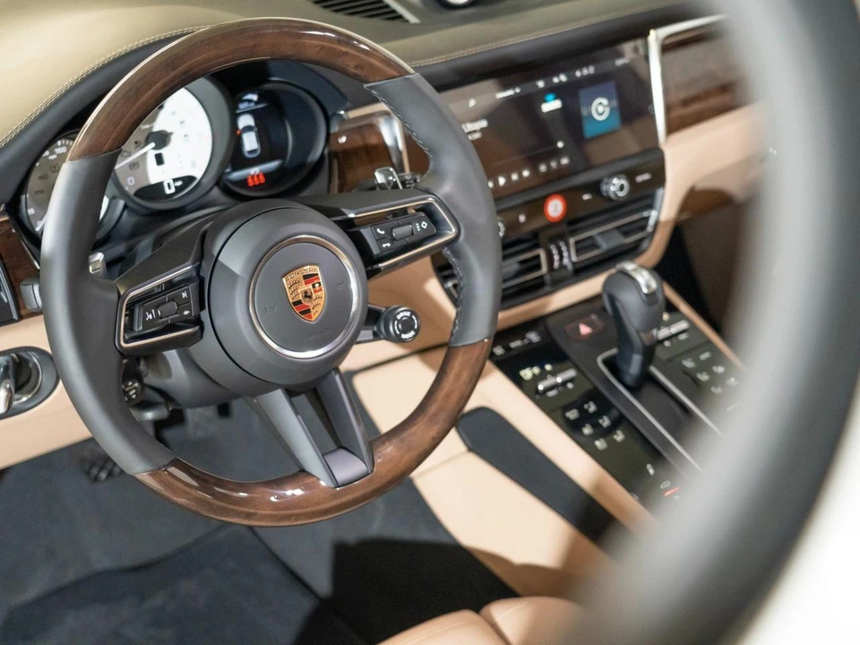 2026 Porsche Macan S - Image 15 of 28
