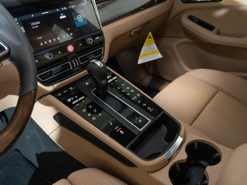 2026 Porsche Macan S - Image 21 of 28
