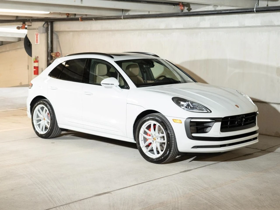 2026 Porsche Macan S - Image 7 of 28