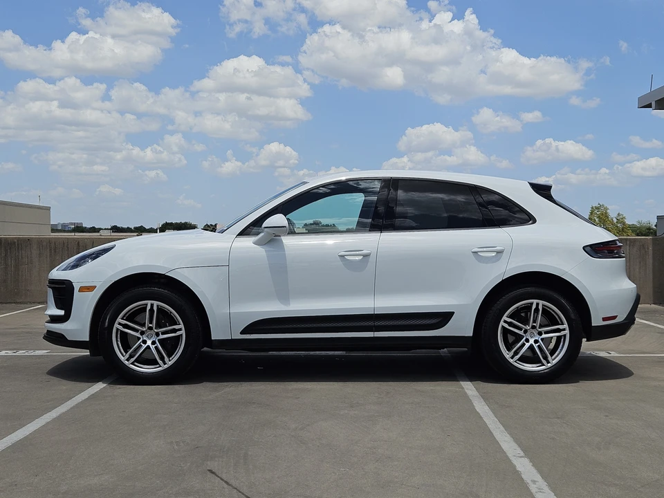 2026 Porsche Macan - Image 2 of 30