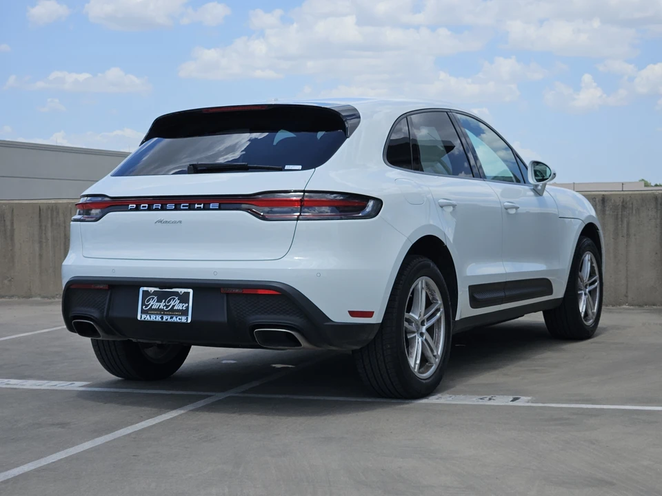 2026 Porsche Macan - Image 7 of 30