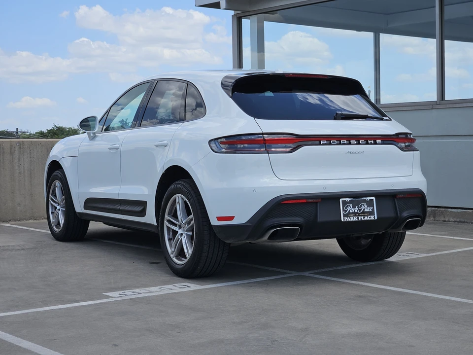 2026 Porsche Macan - Image 3 of 30