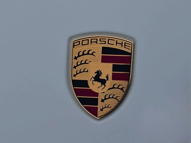2026 Porsche Macan - Image 28 of 28