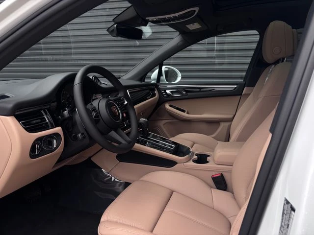 2026 Porsche Macan - Image 4 of 28