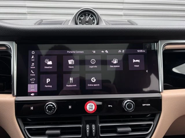 2026 Porsche Macan - Image 19 of 28