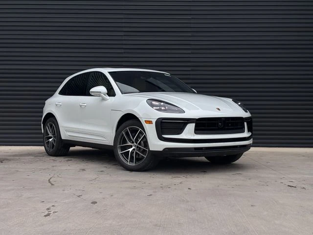 2026 Porsche Macan - Image 9 of 28