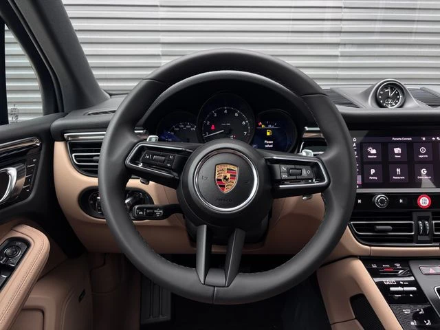 2026 Porsche Macan - Image 14 of 28