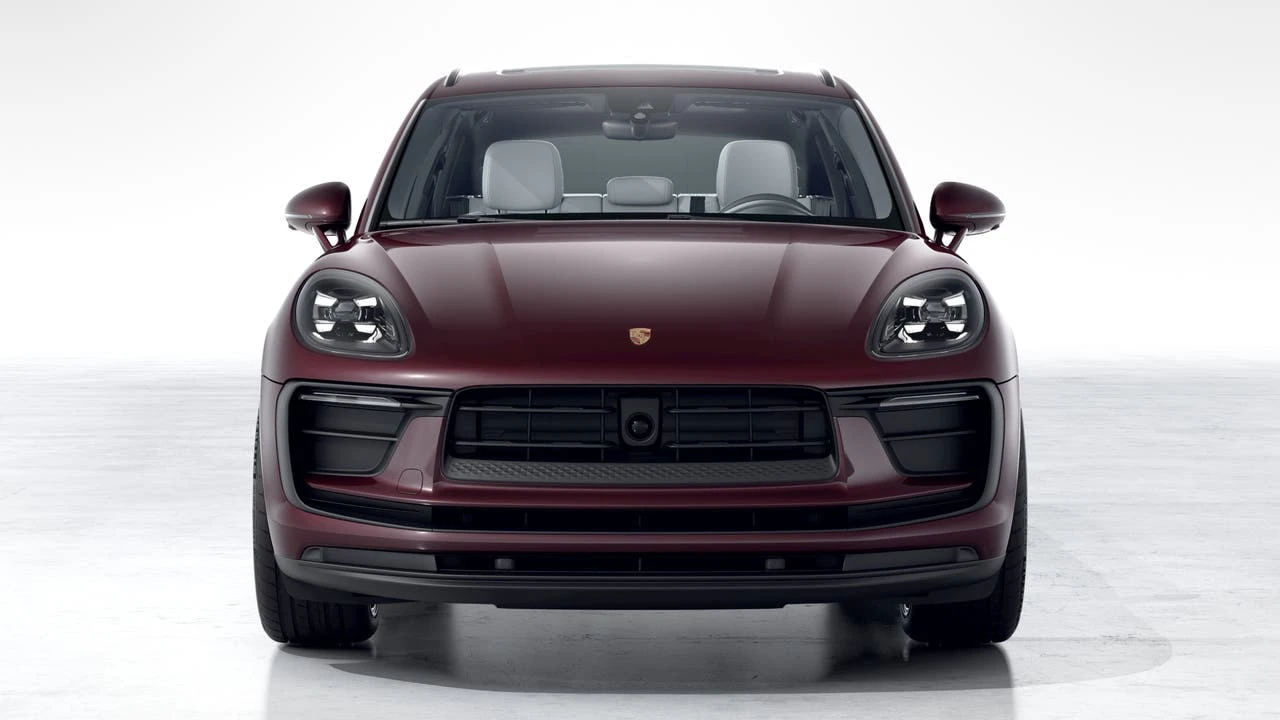 2026 Porsche Macan - Image 8 of 10