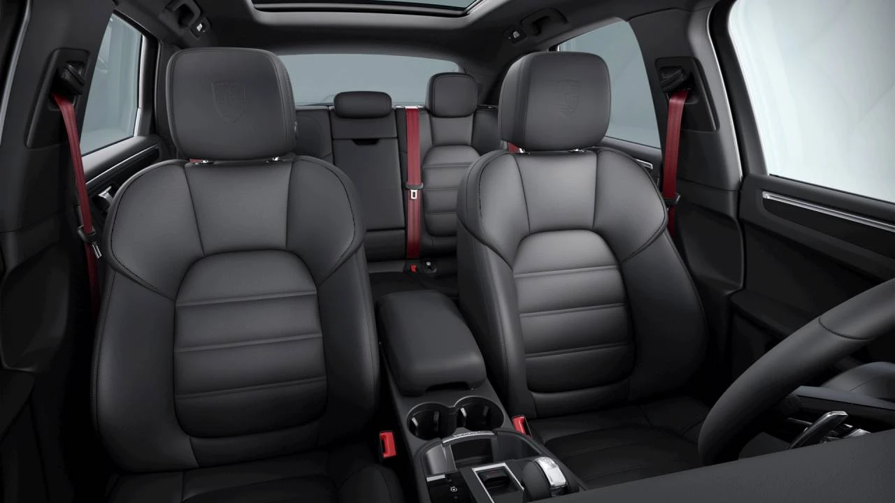 2026 Porsche Macan - Image 10 of 10