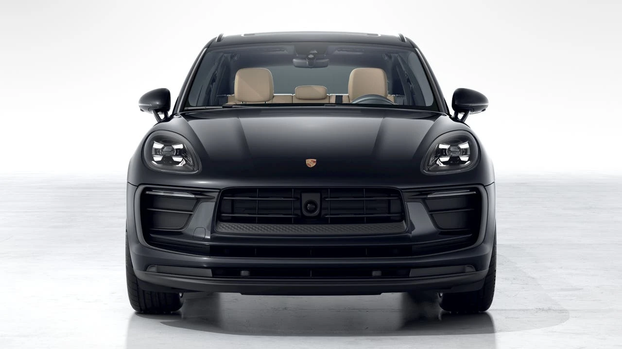 2026 Porsche Macan - Image 8 of 10