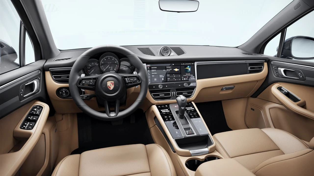 2026 Porsche Macan - Image 9 of 10