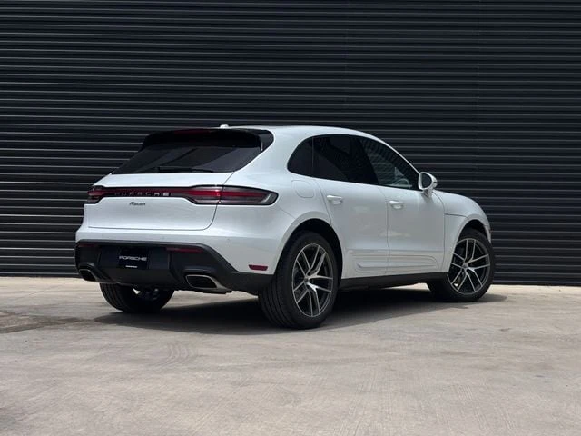 2026 Porsche Macan - Image 7 of 27