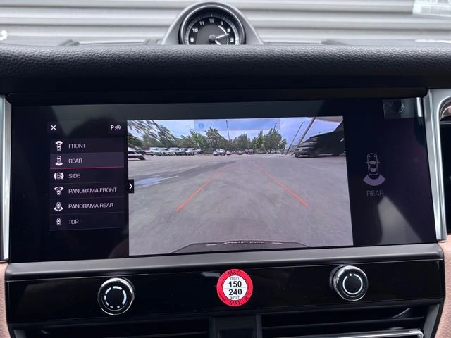 2026 Porsche Macan - Image 19 of 27