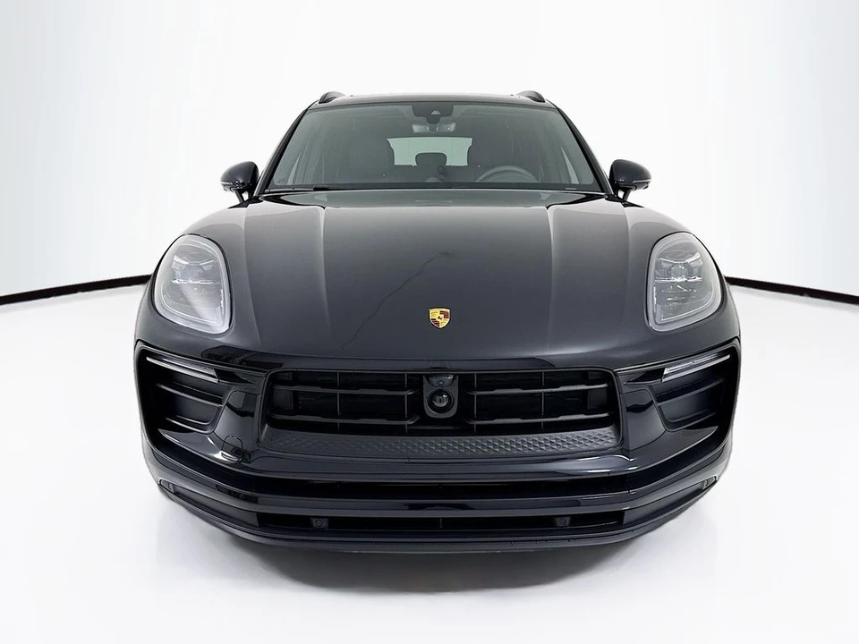 2026 Porsche Macan - Image 6 of 31