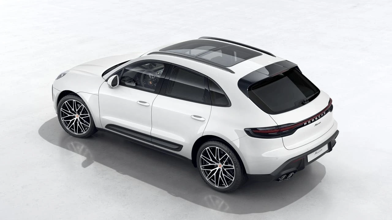 2026 Porsche Macan Electric - Image 4 of 10