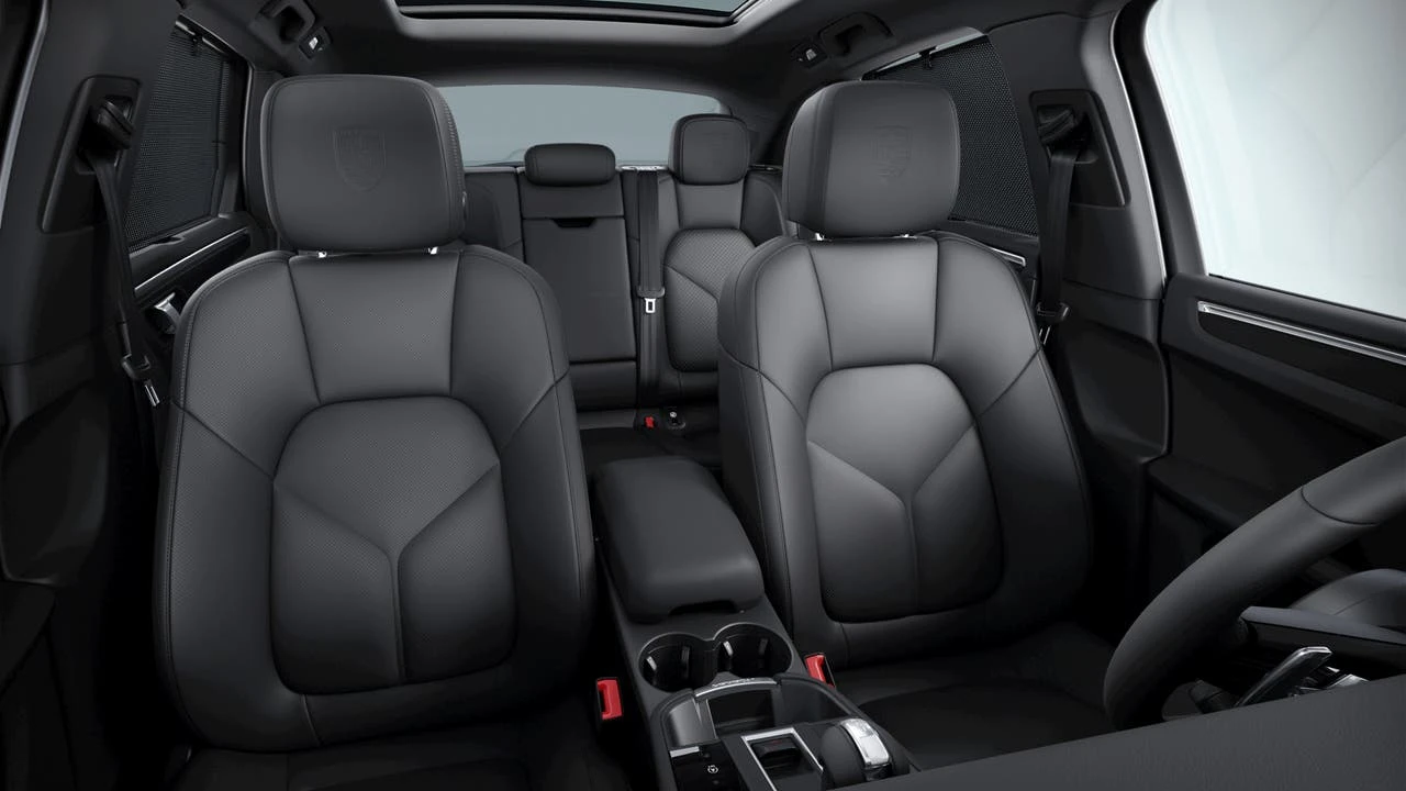 2026 Porsche Macan Electric - Image 10 of 10