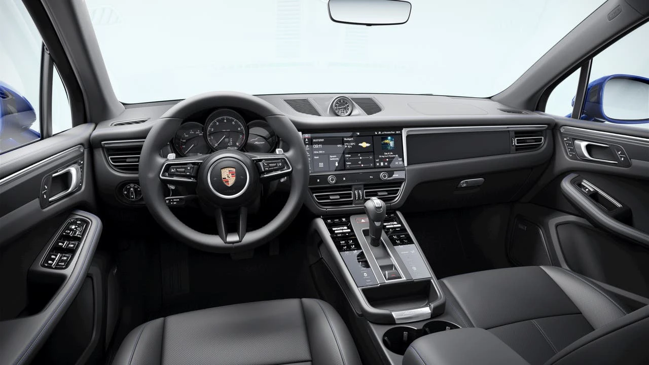 2026 Porsche Macan - Image 9 of 10