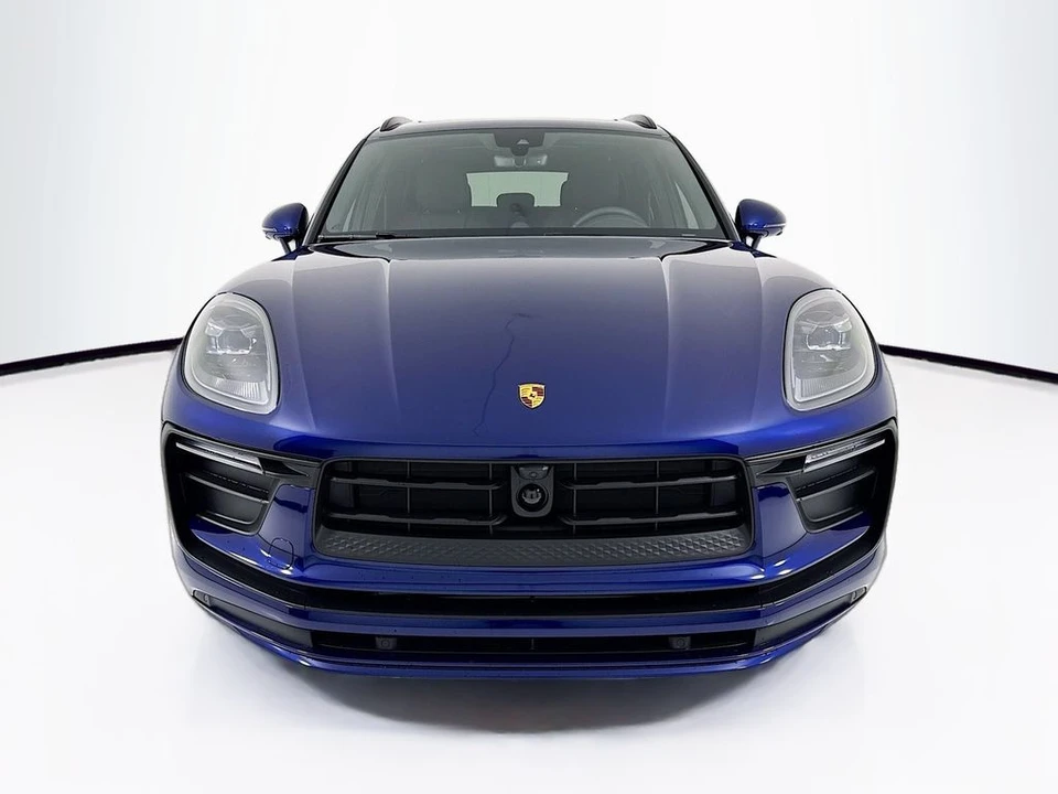 2026 Porsche Macan - Image 6 of 31