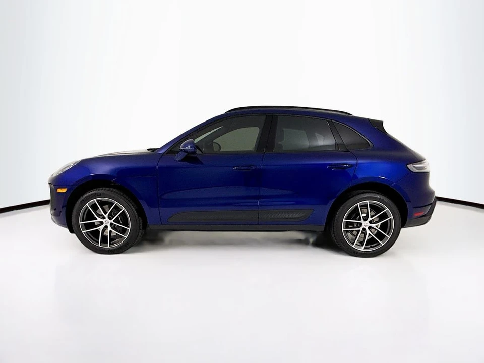 2026 Porsche Macan - Image 2 of 31