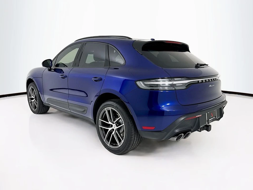2026 Porsche Macan - Image 3 of 31