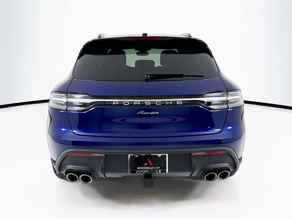 2026 Porsche Macan - Image 10 of 31