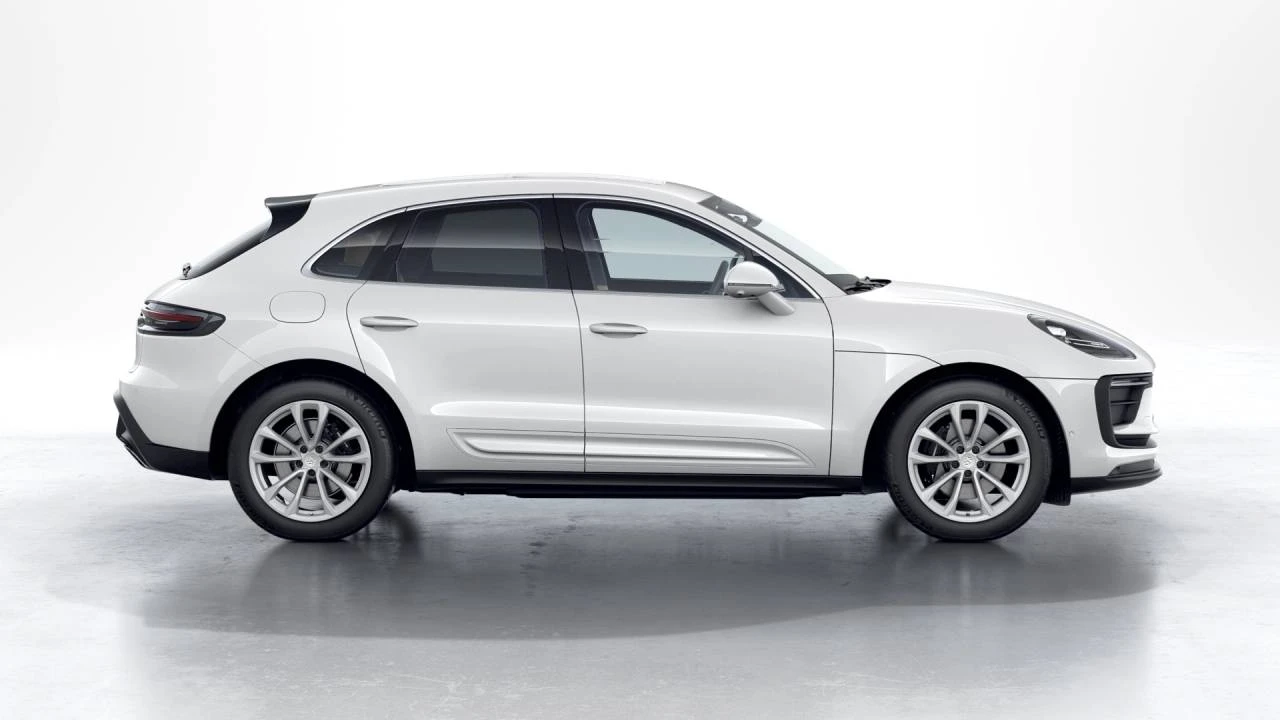 2026 Porsche Macan - Image 6 of 10