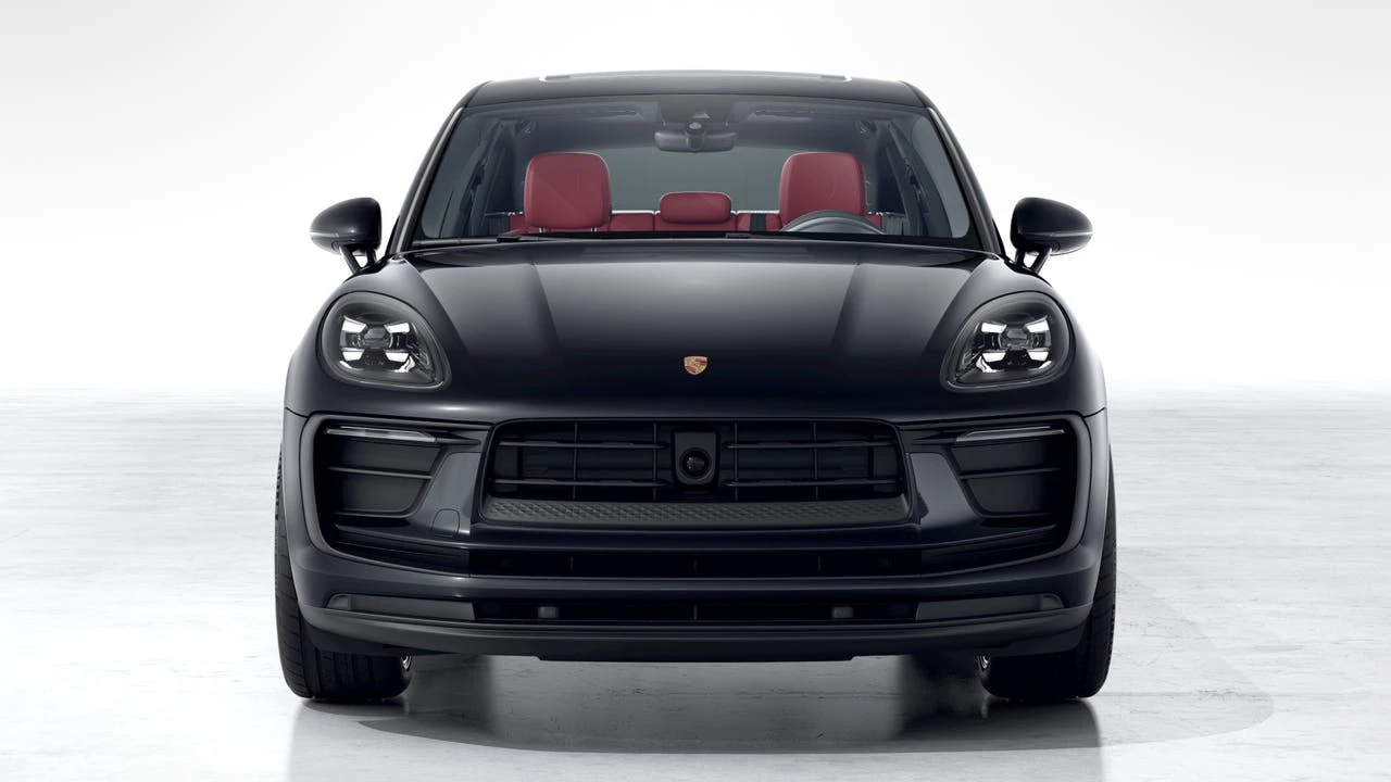 2026 Porsche Macan - Image 8 of 10