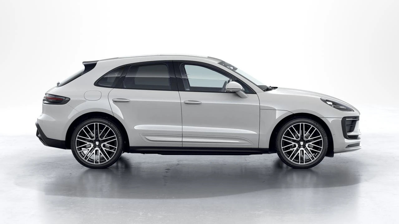 2026 Porsche Macan Electric - Image 6 of 10
