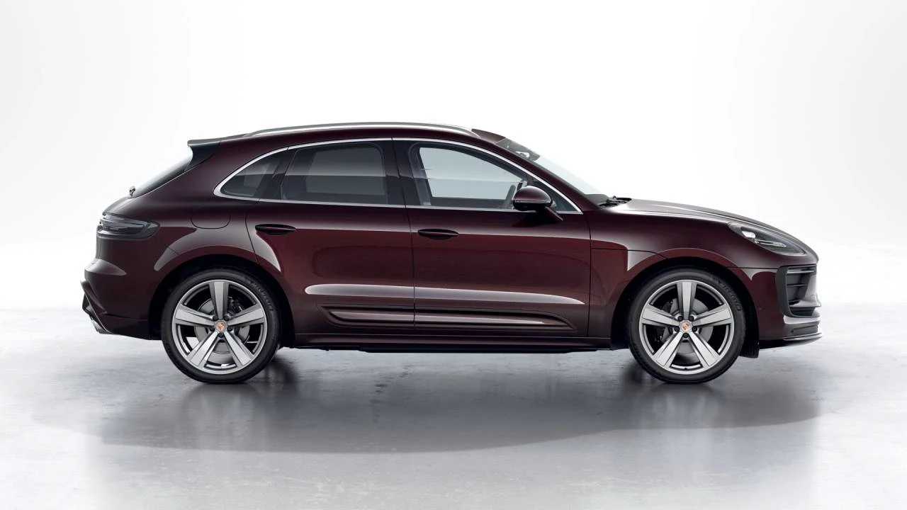 2026 Porsche Macan - Image 6 of 10