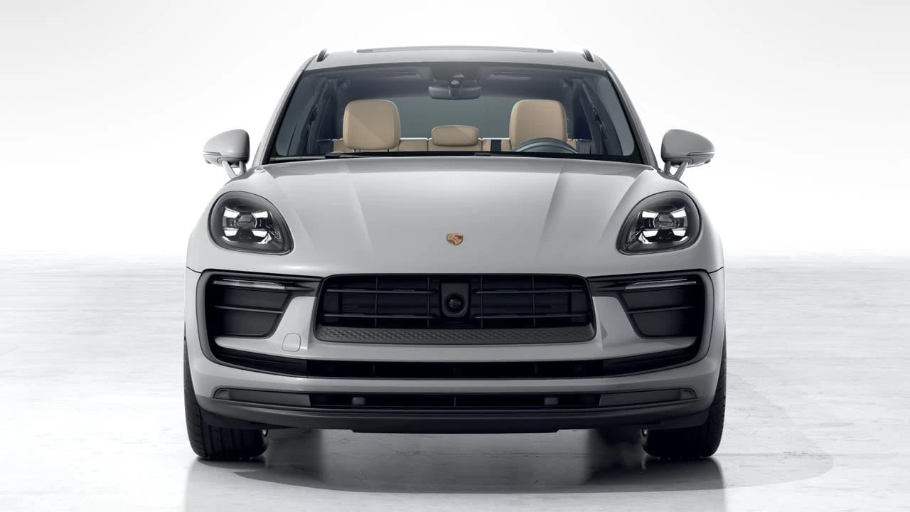 2026 Porsche Macan - Image 8 of 10