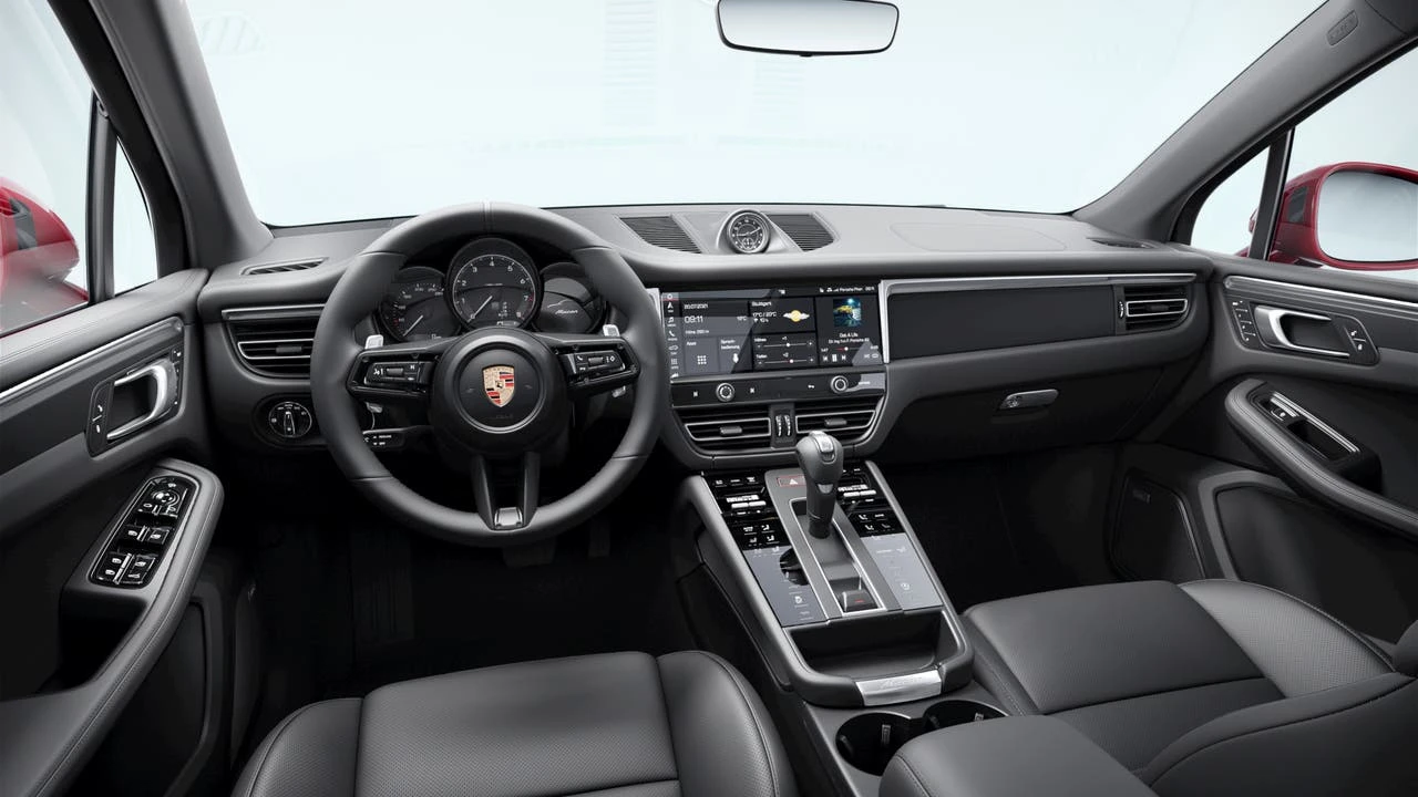 2026 Porsche Macan - Image 9 of 10