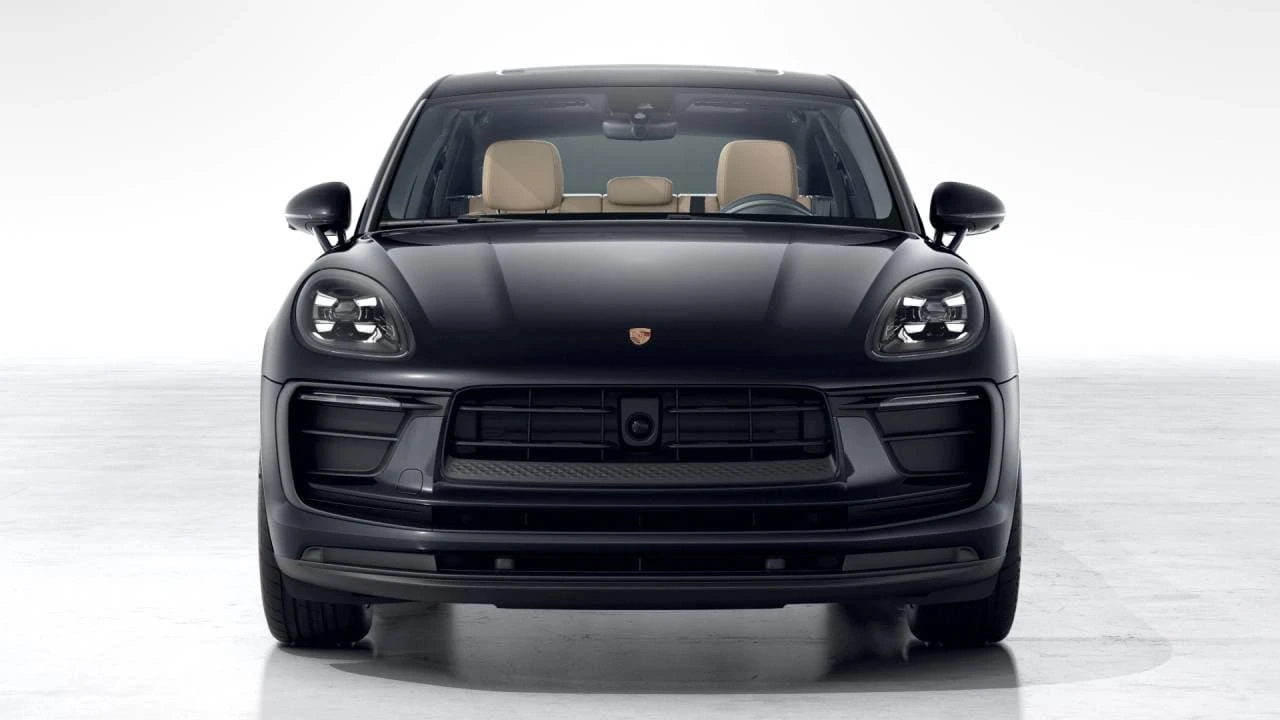 2026 Porsche Macan - Image 8 of 10