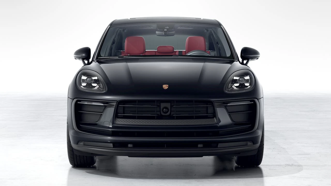 2026 Porsche Macan - Image 8 of 10