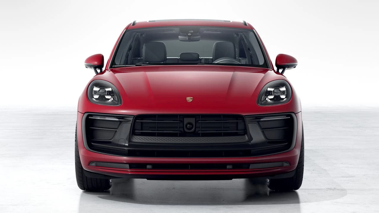2026 Porsche Macan - Image 8 of 10