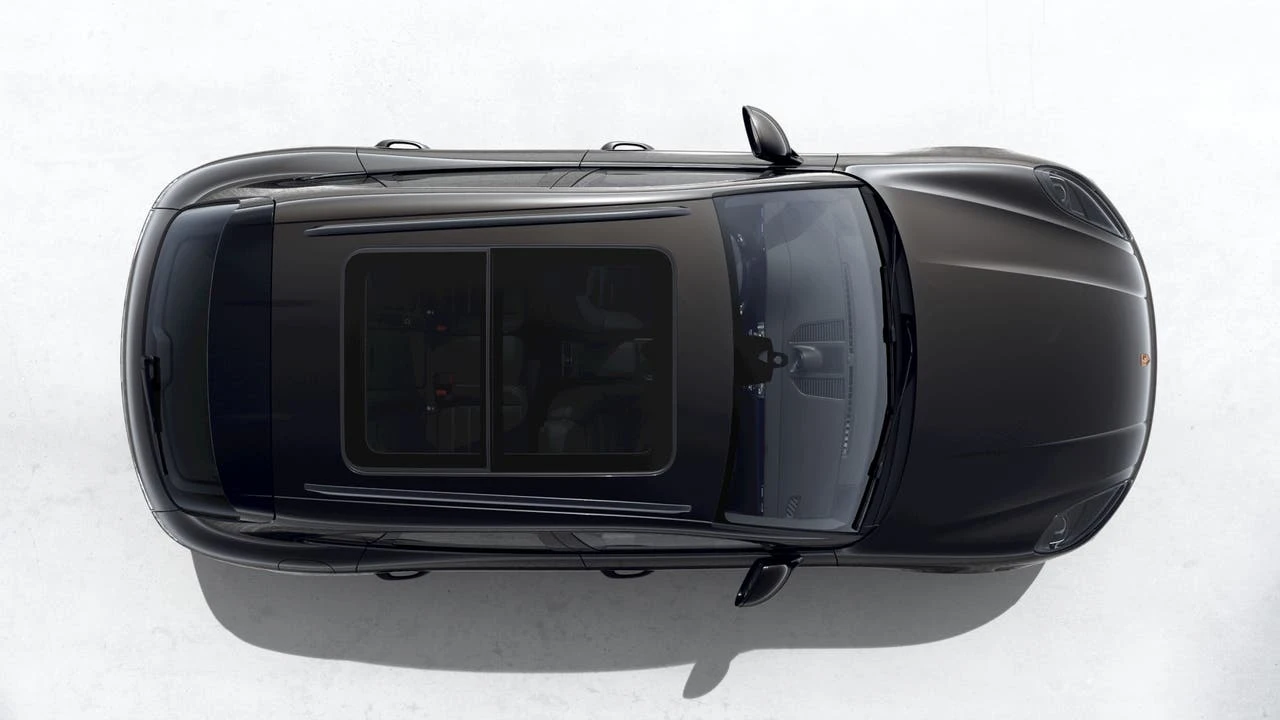 2026 Porsche Macan Electric - Image 5 of 10