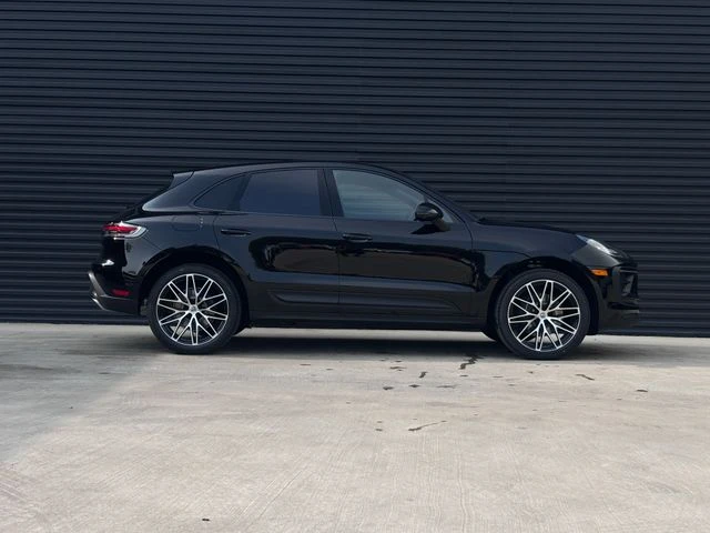2026 Porsche Macan - Image 8 of 28