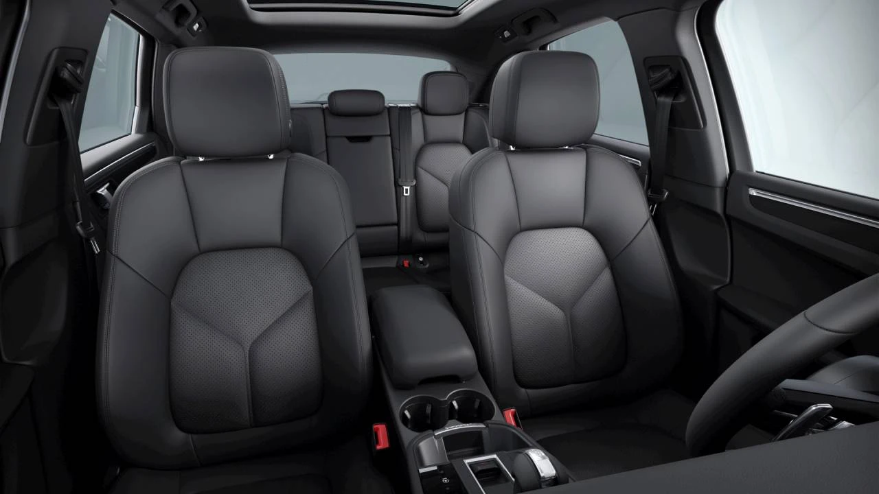 2026 Porsche Macan - Image 10 of 10