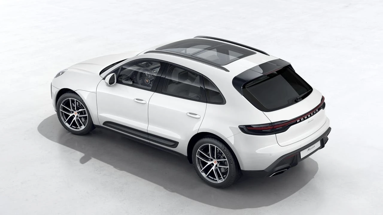 2026 Porsche Macan Electric - Image 4 of 10