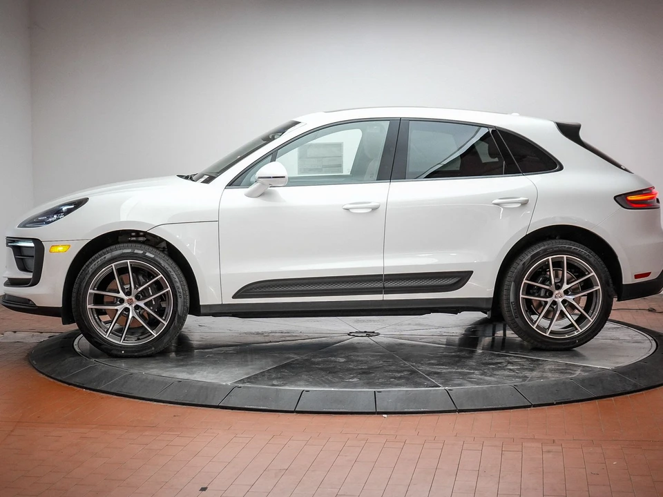 2026 Porsche Macan - Image 2 of 31