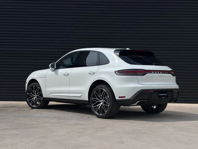 2026 Porsche Macan - Image 3 of 28