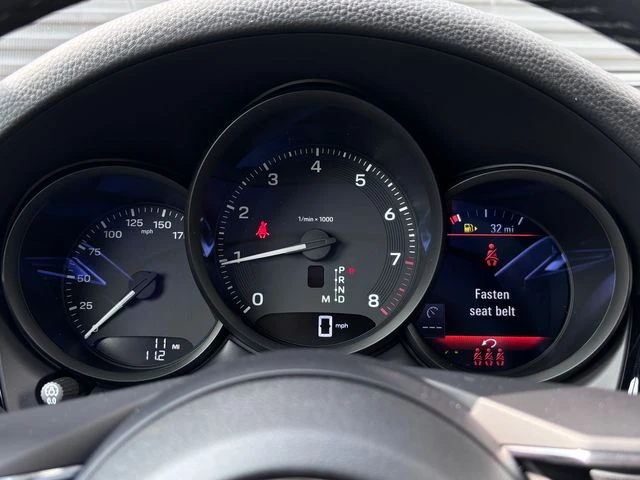 2026 Porsche Macan - Image 15 of 28